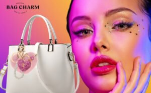 View 3: Pearl pendant detail