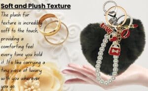 Main view of the Dark Green Lepo Faux Fur Heart Keychain with Pearl