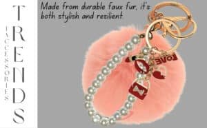 View 2: Fluffy heart close-up