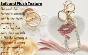 Main view of the White Faux Fur Heart Keychain with Diamond Lips